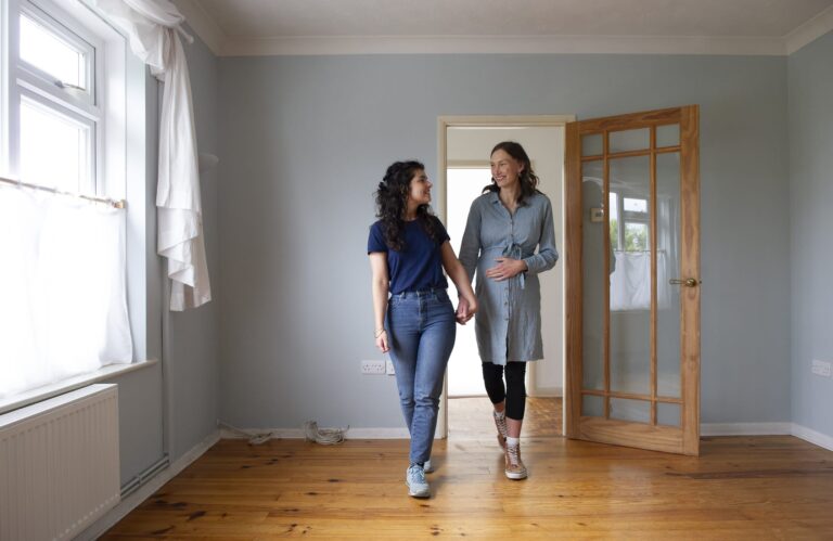 How Home Insurance Works with a Lease-Back (Rent-Back) Period