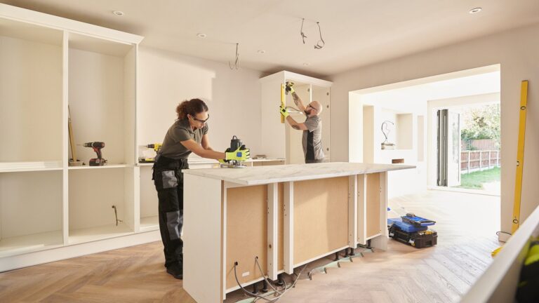 reverse mortgage vs home equity loan